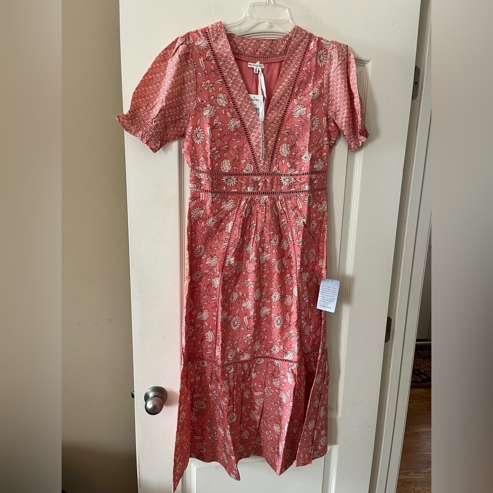 Maisie Elegant Coral Floral Dress with Crochet Trim Side Zipper Various Sizes - Picture 11 of 14